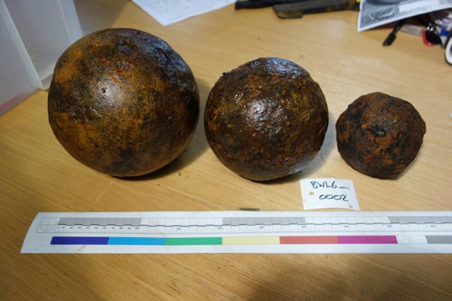 Canon balls