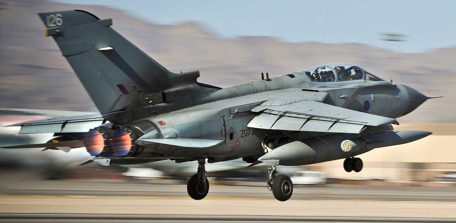 10 Incredible Low Pass Flybys