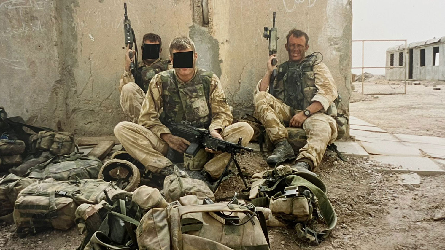 Former WO2 PTI Paul Wood with other Royal Marine Commandos CREDIT WO2 (Retired) Paul Wood