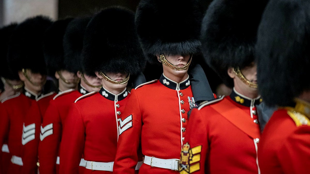grenadier guards tunic uniform