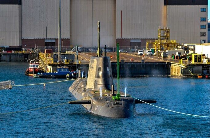 HMS Anson during the trim dive (Picture: BAE Systems).