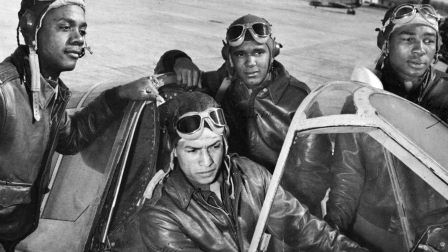 Image ID FFY4HH Tuskegee Airmen, the first black pilots in the history of the US Army Air Corps, pictured in 1942 CREDIT GRANGER Historical Picture Archive Alamy Stock Photo EXP 231124