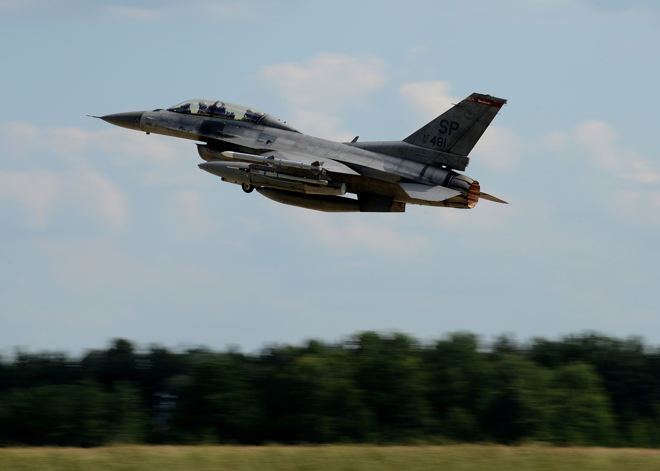  U.S. Air Force F-16 Fighting Falcon fighter aircraft from the 52nd Fighter Wing, Spangdahlem Air Base, Germany, takes off from Lask Air Base, Poland,