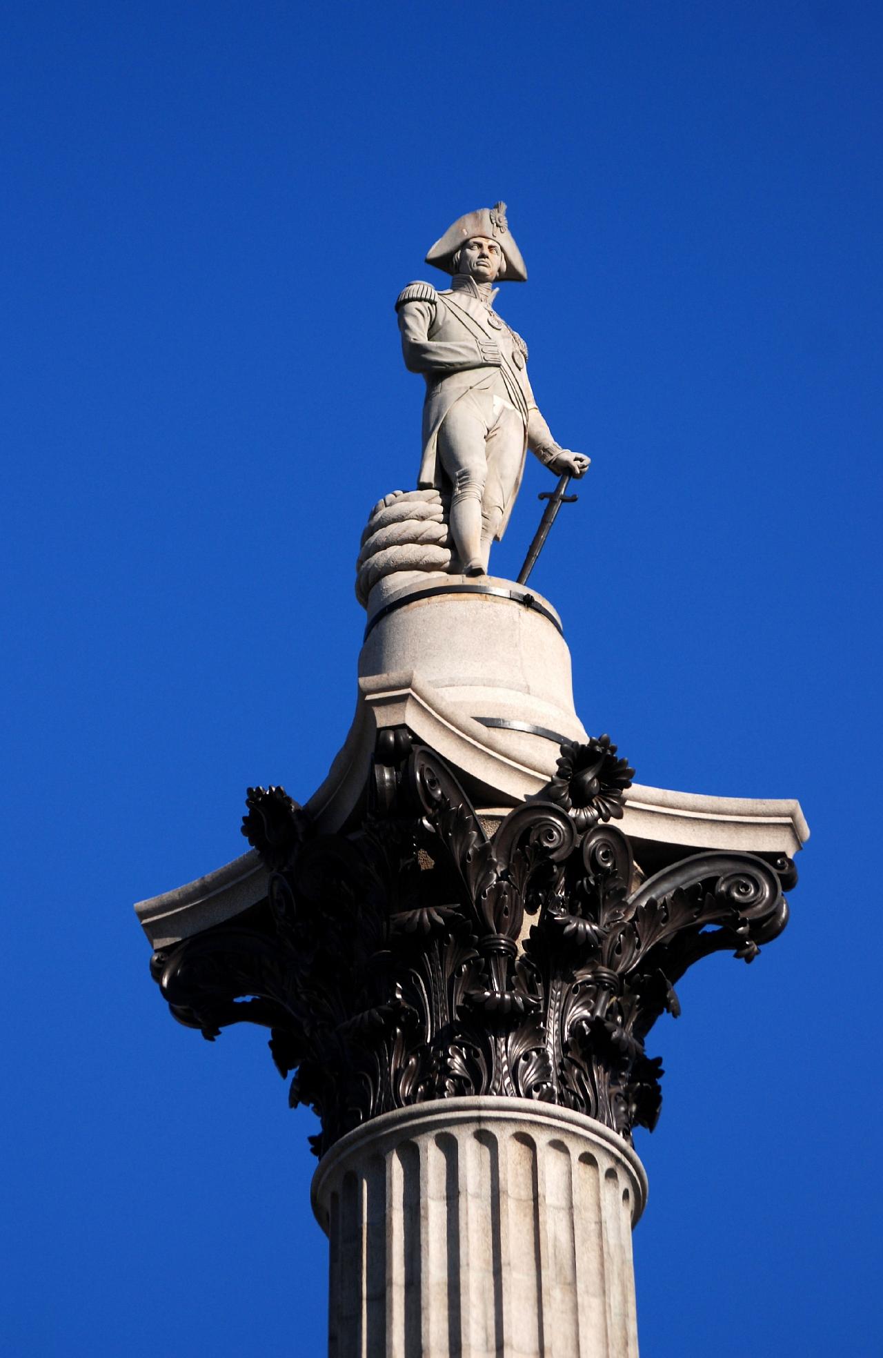 Lord Nelson statue - Jumpstory pic
