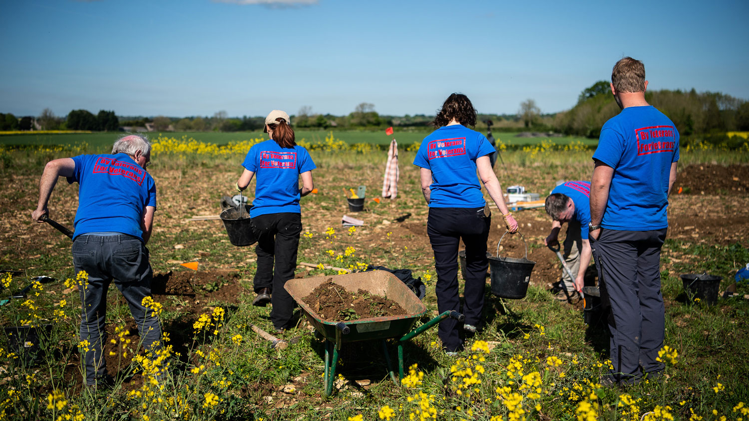 Part of the Breaking Ground Heritage team on an Anglo Saxon dig in the Cotswolds in 2019 CREDIT Photography by Harvey Mills ARPS