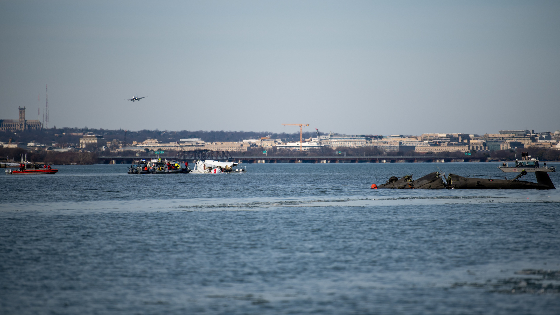 partially submerged black hawk helicopter in river CREDIT US Coast Guard .jpg