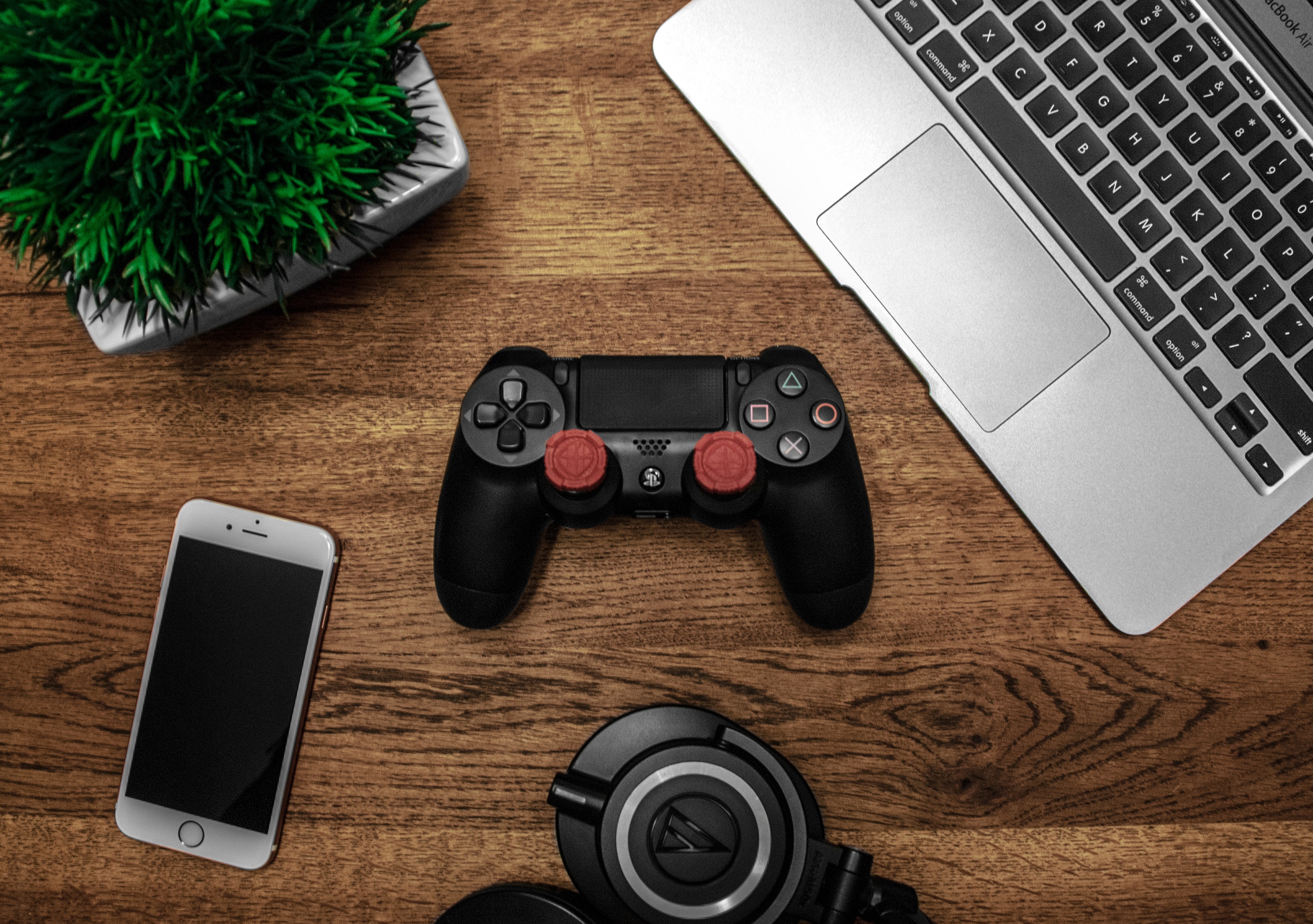 Laptop/gaming. Credit Pexel images
