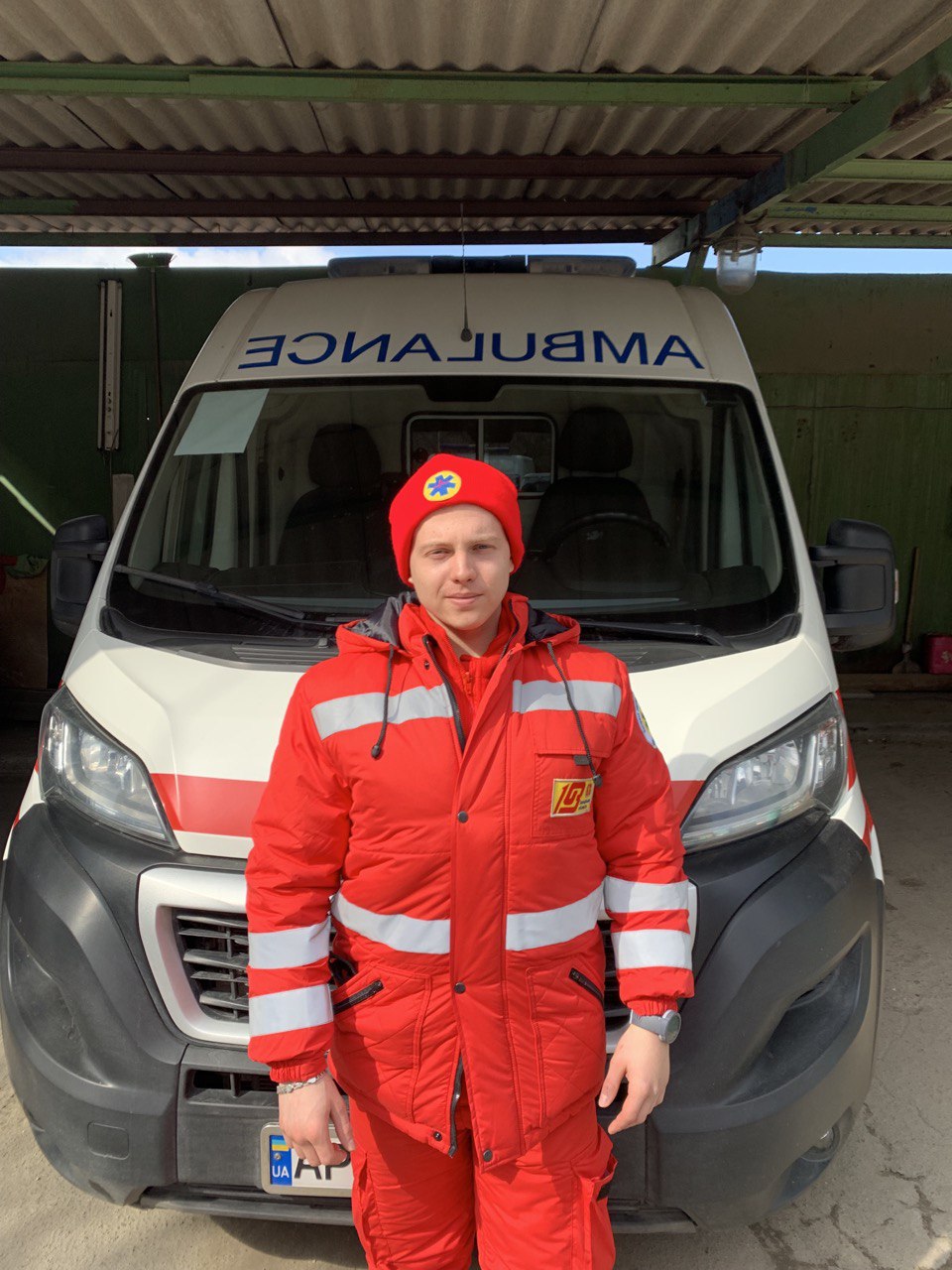 Maksim volunteering in he ambulance services