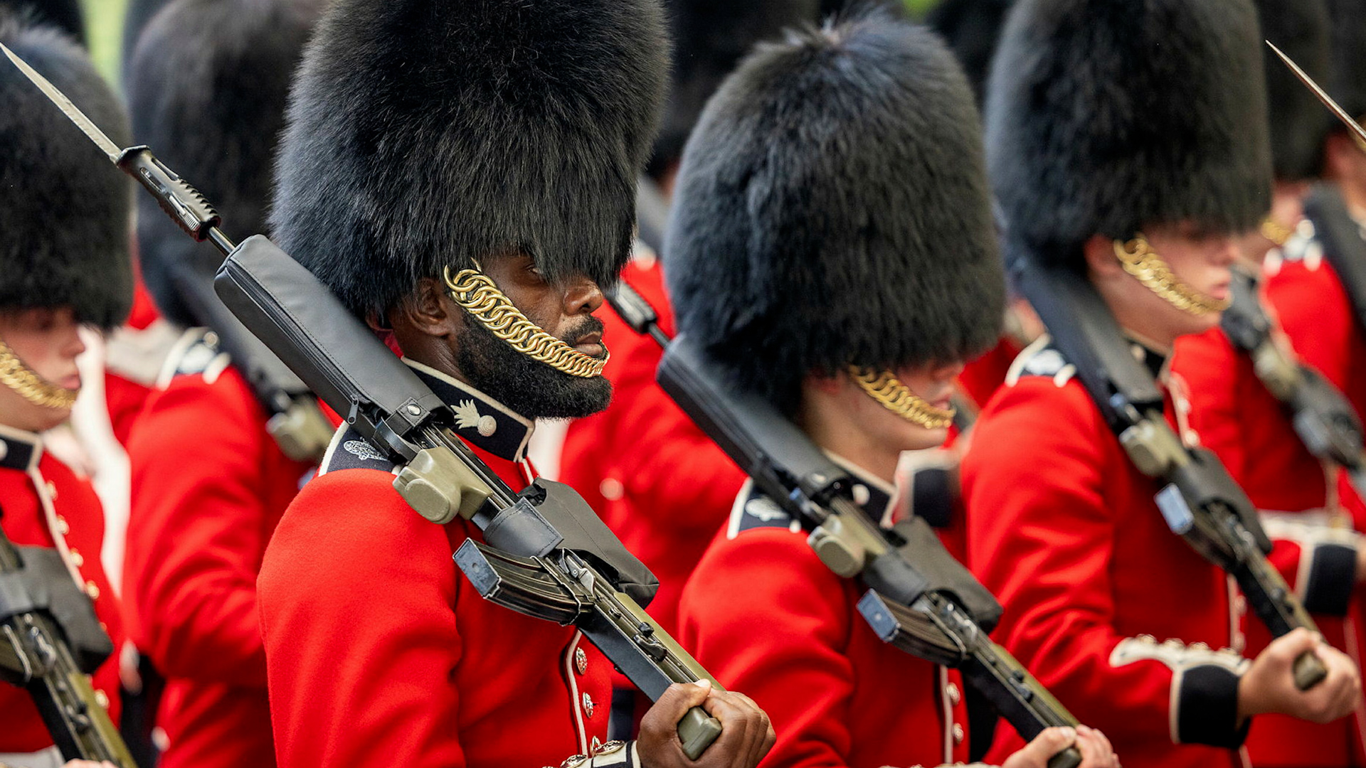 soldier grenadier guardsman with beard facial hair CREDIT MOD.jpg