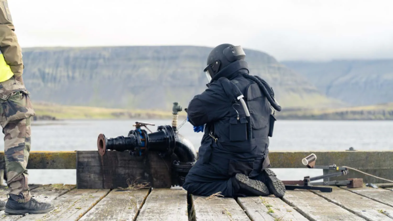 In pictures: Royal Navy divers neutralise underwater bombs on Ex Northern Challenge