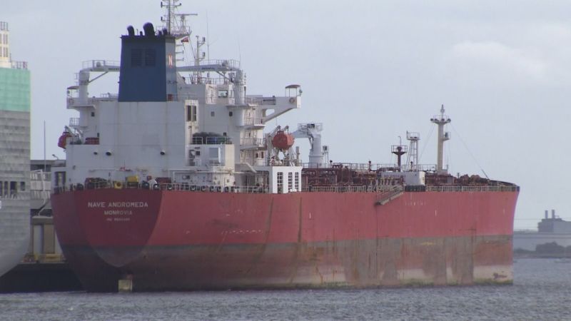 Isle Of Wight Oil Tanker Raid: Seven Men Bailed