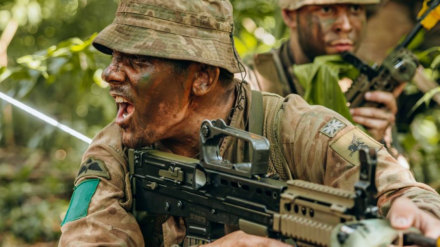 Members of 3 Para take on the hot and humid environment, thick vegetation and wildlife of Belize on Exercise Mayan Cyclone – for a whole month Members of 3 Para take on the hot and humid environment, thick vegetation and wildlife of Belize on Exercise Mayan Cyclone – for a whole month