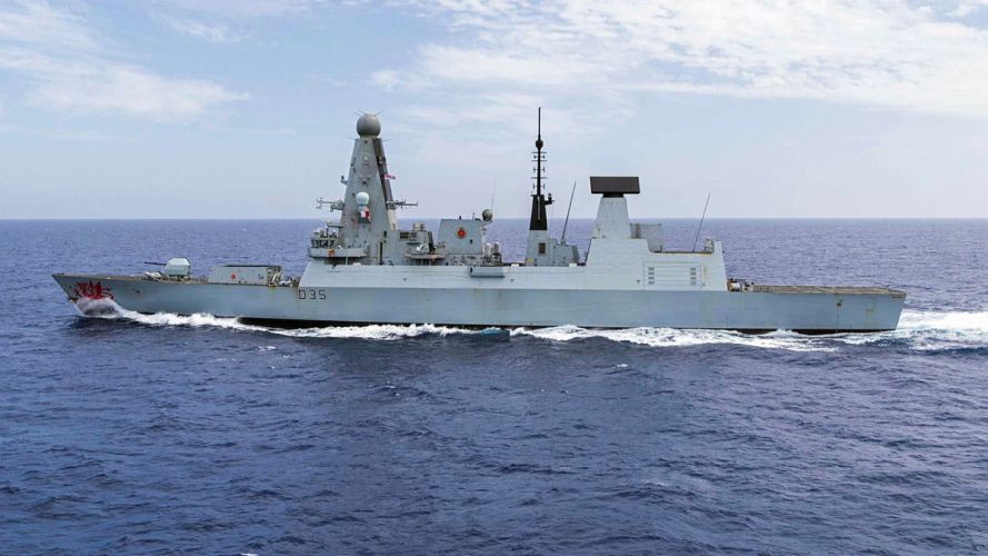 HMS Dragon practises evading missiles in Eastern Med