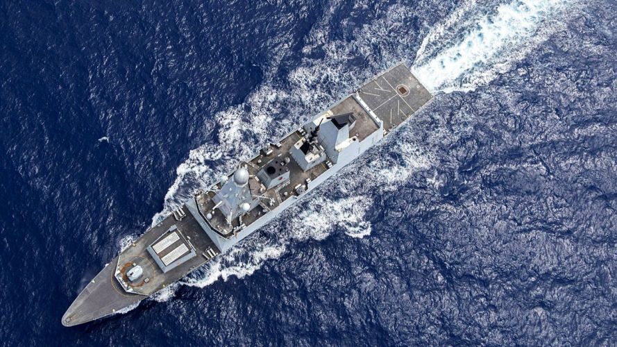 HMS Dragon practises evading missiles in Eastern Med