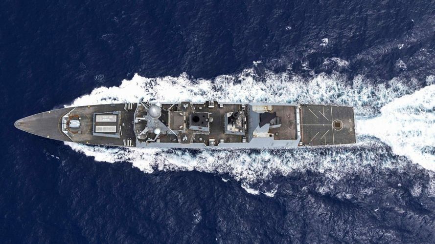 HMS Dragon practises evading missiles in Eastern Med
