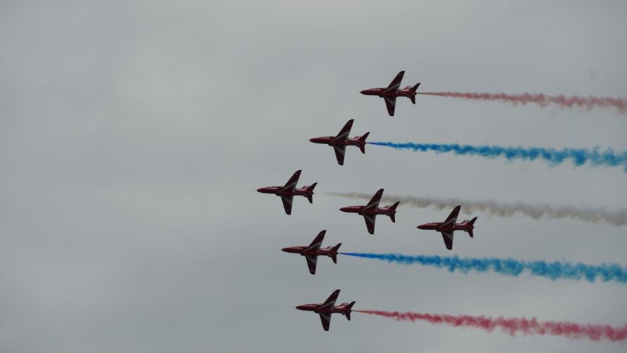 Red Arrows leave their vapour trails against a cloudy Blackpool sky (Picture: Red Arrows X)  Red Arrows leave their vapour trails against a cloudy Blackpool sky