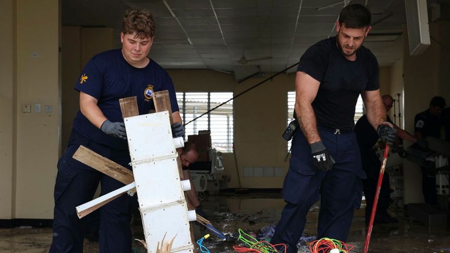 HMS Trent helps out after Hurricane Melissa in Jamaica