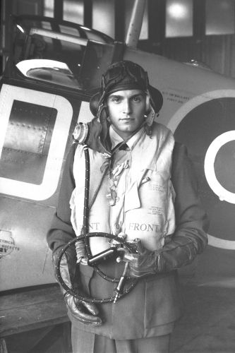 Stephen Huntley and his son Scott are visiting hangars around the UK to capture a realistic picture of a Battle of Britain Pilot 