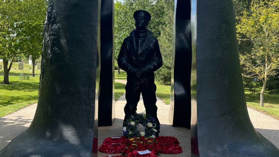 The Submariner Memorial is 3,500kg of bronze sculpted into a divided fin of a submarine with the lone figure of a submariner standing between the two halves looking to the surface (Picture: Leigh Dodds)