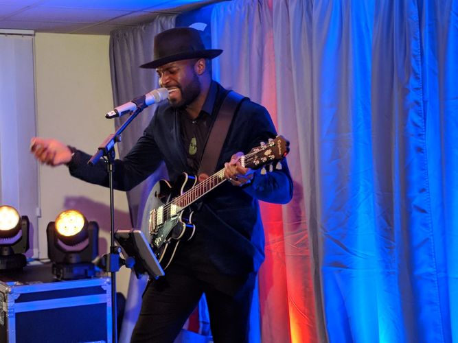CSE were honoured to help Brydon House celebrate both Christmas and the good work done by the Personnel Recovery Centre with this memorable final show. 