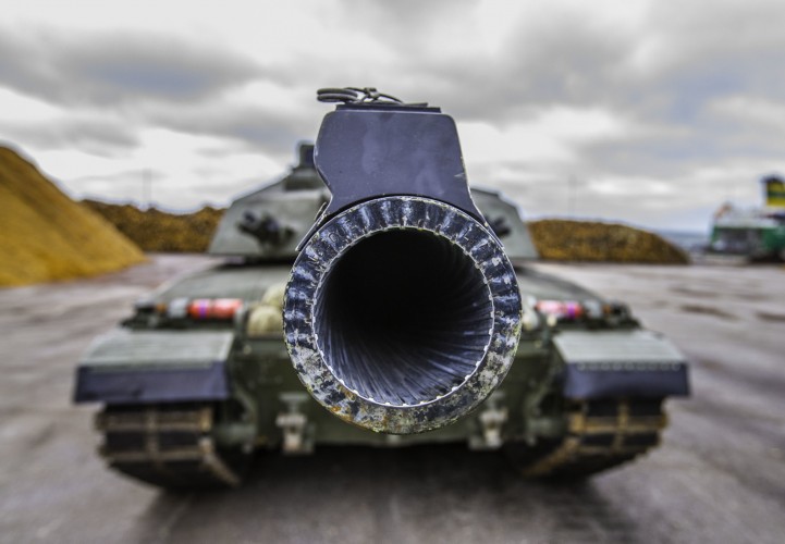 UK Armoured Vehicles Arrive In Estonia 