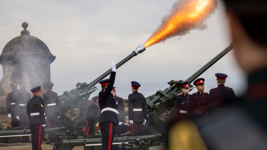 21 Gun Salutes was fired at a Edinburgh Castle and at Stirling Castle to marking King Charles' birthday 14112022 CREDIT MOD Crown Copyright.jpg