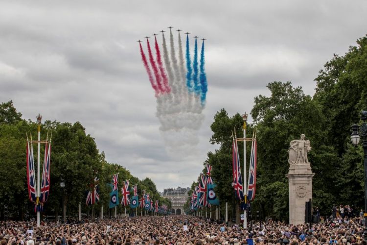 Red Arrows: The UK's World-Class Aerobatic Display Team
