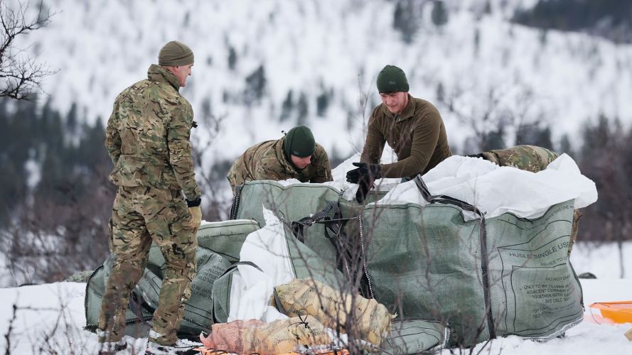 It is a good job that the Commando Helicopter Force is there to lend a hand