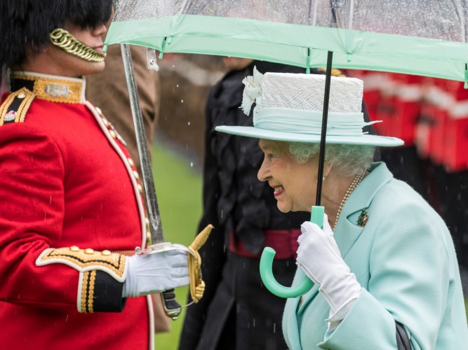 Queen new colours