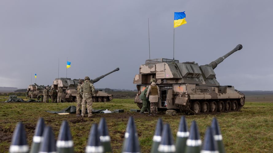 The second cohort of Ukrainian recruits to be trained in the UK on AS90 self-propelled artillery guns are returning home (Picture: MOD). AS90 155mm self propelled gun Ukraine Royal School of Artillery training UK service personnel 6 240323 CREDIT MOD