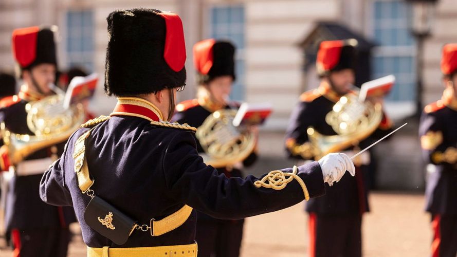 Band members of the Royal Regiment of Canadian Artillery 04102021 Credit MOD.jpg