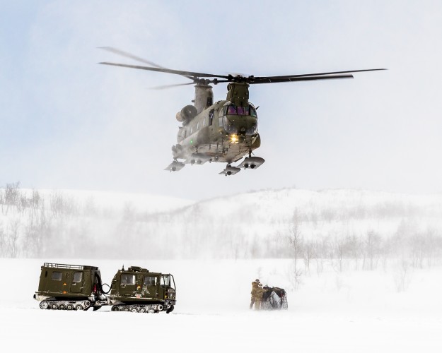 Chinook On Skis On Exercise Clockwork