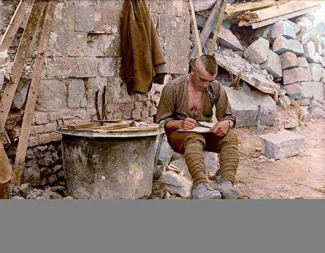 Canadian writing home from the frontline, May 2017 (Picture: The Vimy Foundation).