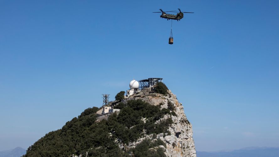 Chinook CH47 Helicopter with 27 Squadron aircrew deliver radar components to Rock of Gibraltar 10032022 CREDIT RAF MOD.jpg 
