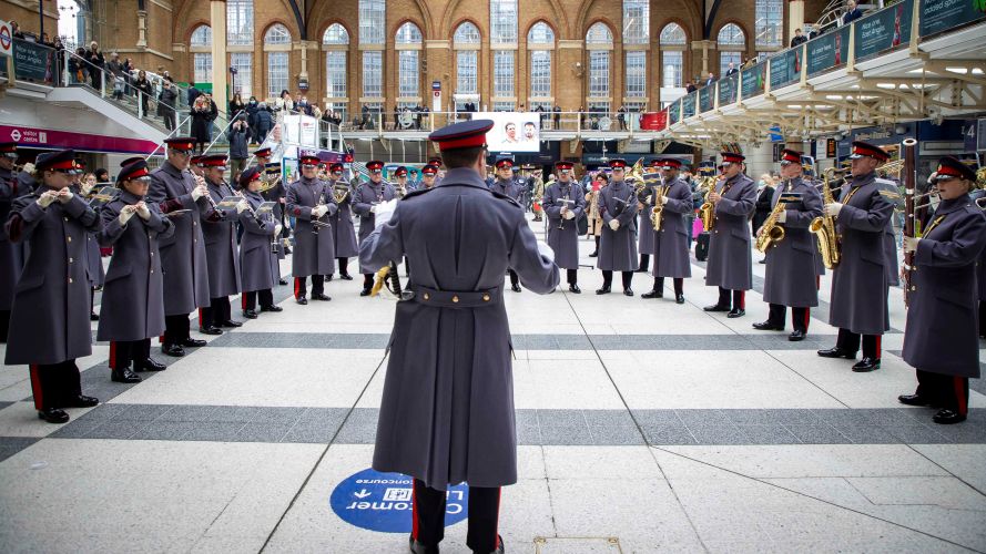Essex and Suffolk based troops took over railway station for RBL's London Poppy Day 04112021 Credit MOD.jpg