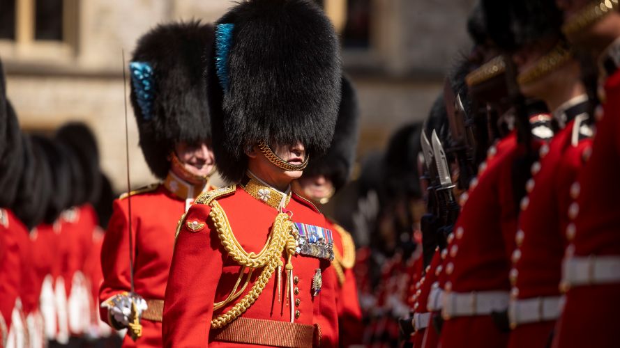 General Sir Mark Carleton-Smith inspected the Irish Guards alongside Prince William 17052022 CREDIT MOD Crown Copy.jpg 
