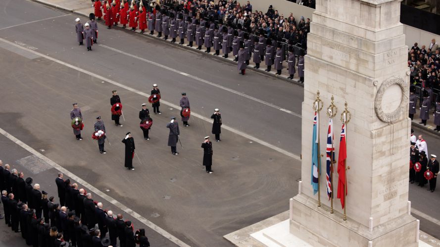 The King joins members of the Armed Forces and military veterans to lead the nation in Remembrance at the Cenotaph (Picture: MOD)