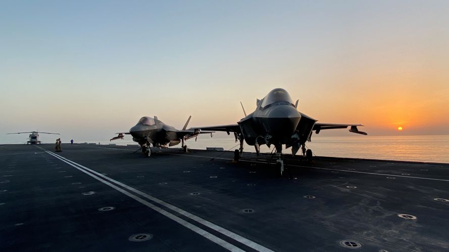 HMS Queen Elizabeth docks in Oman 04112021 Credit BFBS.jpeg 