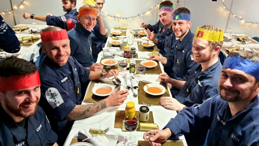HMS Richmond crew on route home for Christmas 05122021 CREDIT HMS Richmond Twitter.jpg