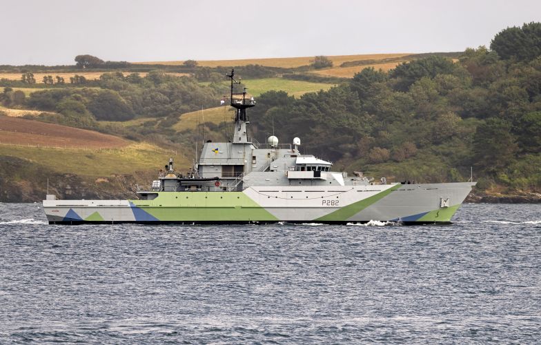 HMS Severn leaves Falmouth with Western Approaches paintwork 190821 CREDIT BOB SHARPLES