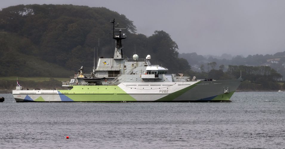HMS Severn leaves Falmouth with Western Approaches paintwork 190821 CREDIT BOB SHARPLES