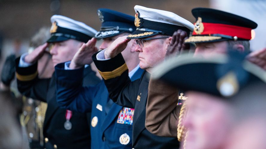 Image ID 2J5NGCM Armed forces members during Dawn Service commemorating Anzac Day at the New Zealand Memorial at Hyde Park Corner, London 25042022 CREDIT PA,Alamy Stock Photo.jpg