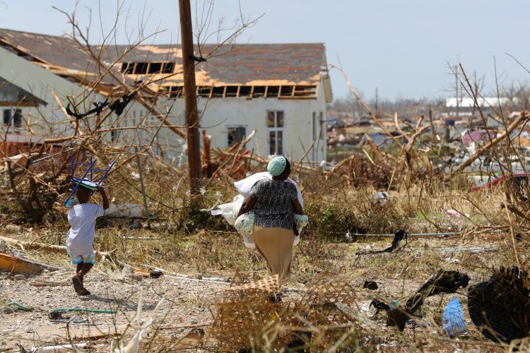 Islanders of Great Abaco seen carrying belongings after Hurricane Dorian hit 040919 CREDIT MOD