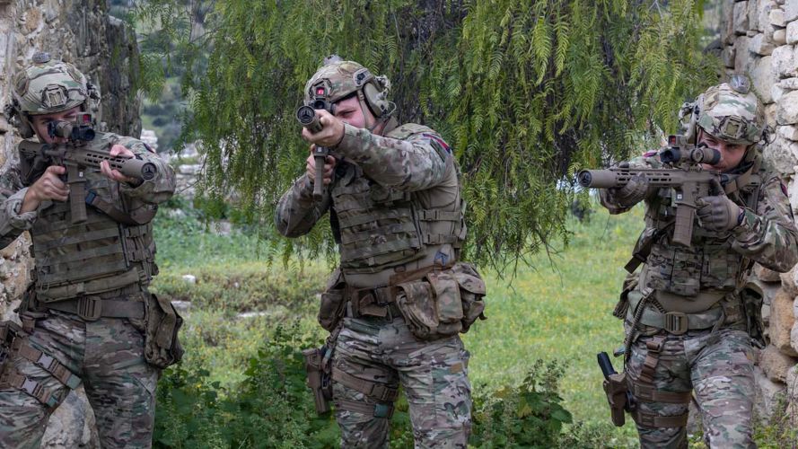 Knight’s Stoner 1 (KS-1) rifle (designated L403A1) Royal Marine Commando Forces 070923 CREDIT ROYAL NAVY 5