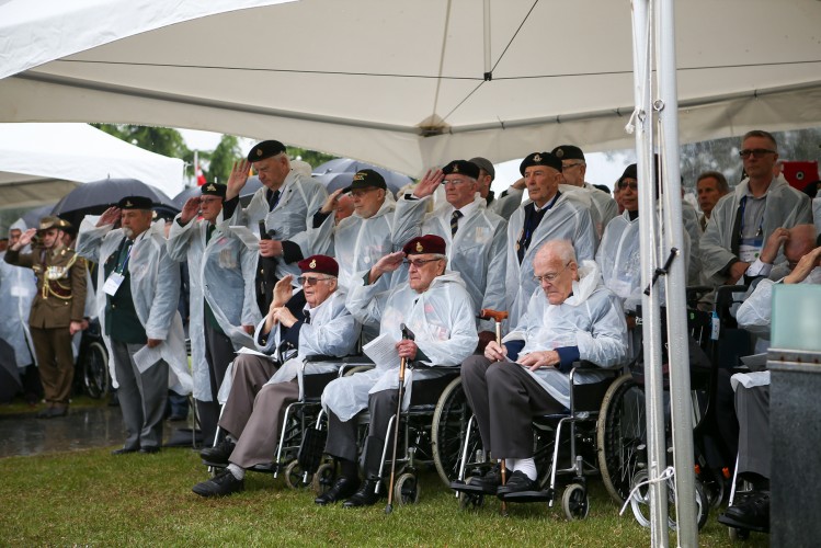 Korea Revisit Veterans UN Cemetery 