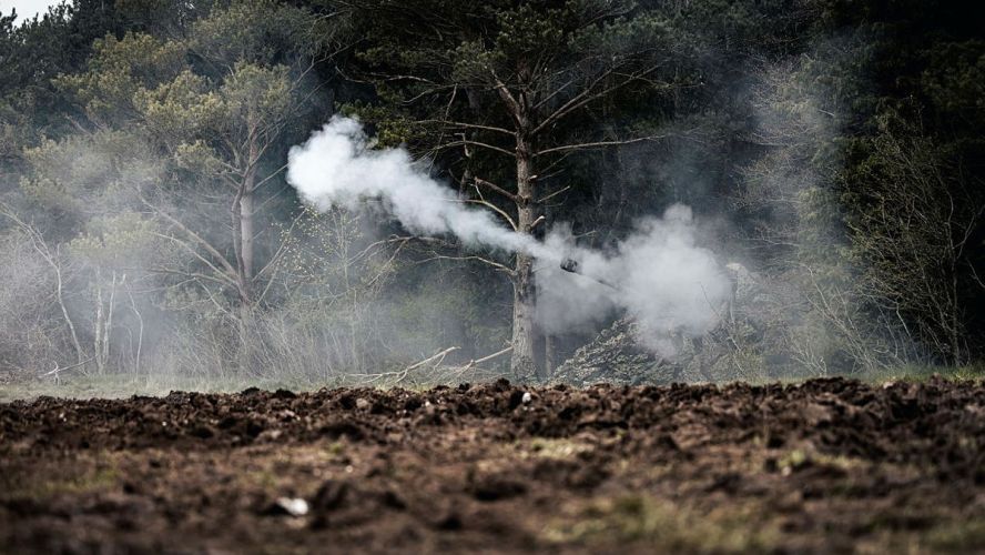 L118 Light Gun fires 105mm artillery round during fire mission by 7 Para Royal Horse Artillery during Exercise Wessex Storm 17042023 CREDIT MOD Crown Copyright.jpg