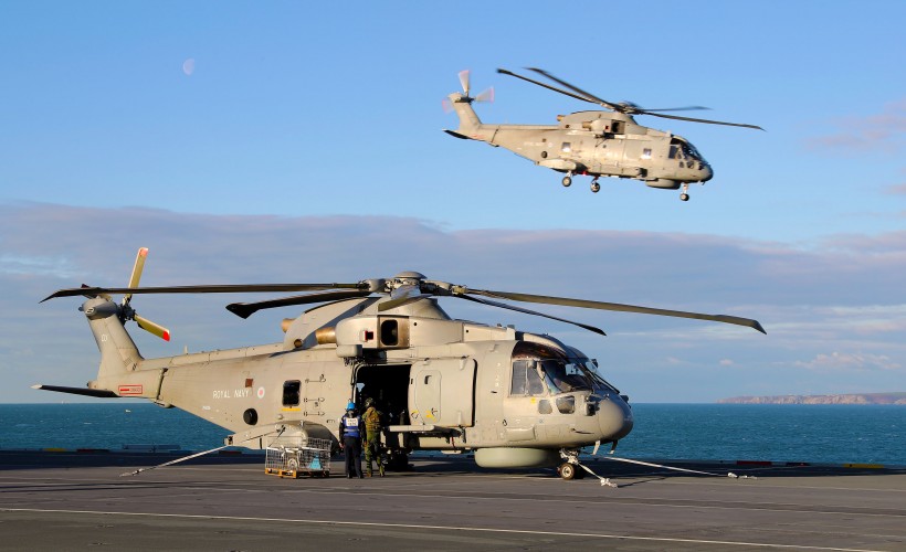 FIRST NAVAL AIR SQUADRON EMBARKS IN ROYAL NAVY’S NEW AIRCRAFT CARRIER HMS QUEEN ELIZABETH