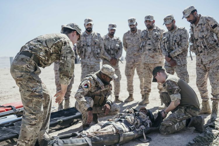 Members of 16 Air Assualt Brigade and the Kuwaiti Land Force undertaking casualty care training on Exercise Desert Warrior