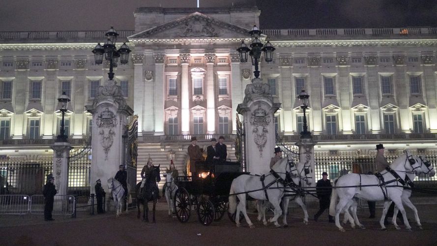 Members of the military depart Buckingham Palace, central London, during a night time rehearsal for the coronation of King Charles 18042023 NO REUSE CREDIT PA WIRE, PA IMAGES .jpg