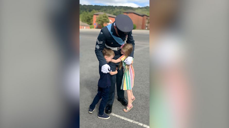 Mia and Max Little Troopers calendar 241019 CREDIT Little Troopers.